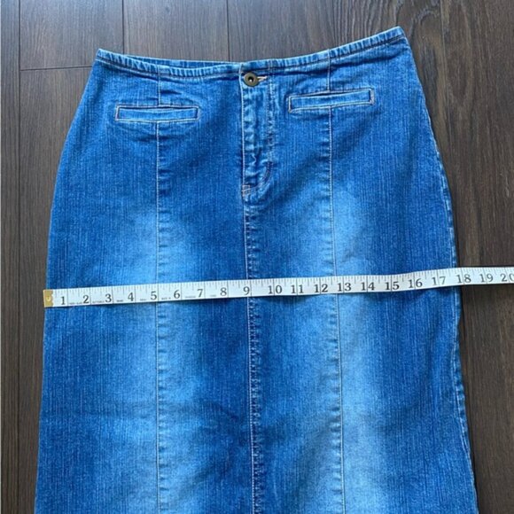 90’s Denim Maxi Skirt - Picture 10 of 15